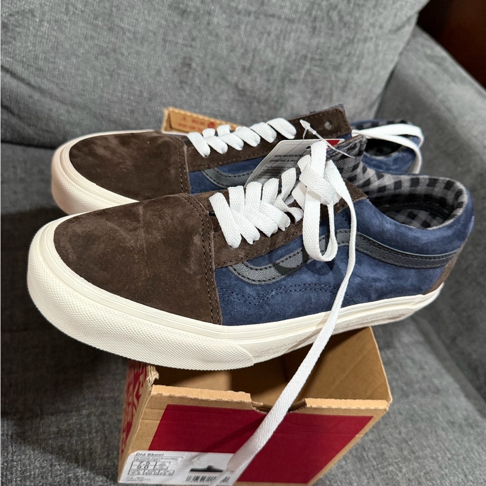 Vans Old Skool Pig Suede Navy Brown Sneaker Suede Brown Men’s 7.5 Womens 9